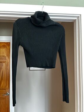 Black Ribbed Turtleneck Cropped Sweater - Women's